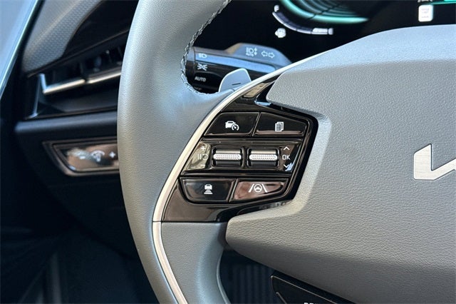 2025 Kia Niro EX