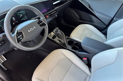 2025 Kia Niro EX Touring