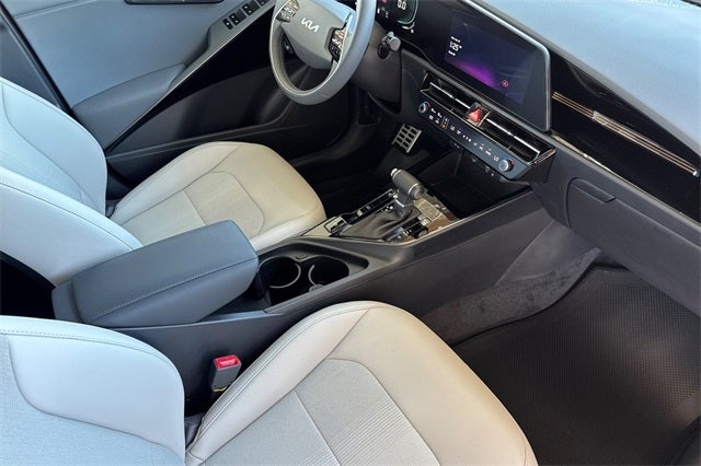 2025 Kia Niro EX Touring