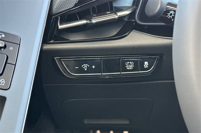 2025 Kia Niro EX Touring