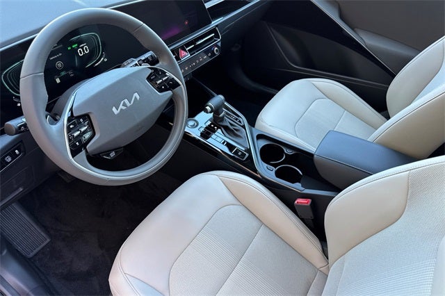 2025 Kia Niro EX