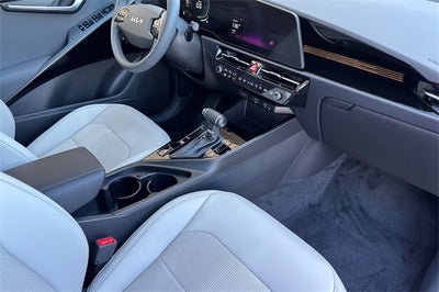 2025 Kia Niro EX