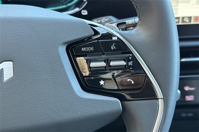 2025 Kia Niro EX