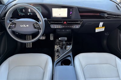 2025 Kia Niro EX Touring