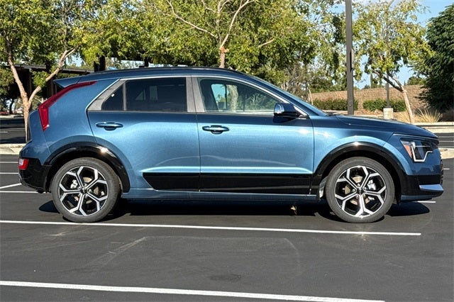 2025 Kia Niro EX Touring