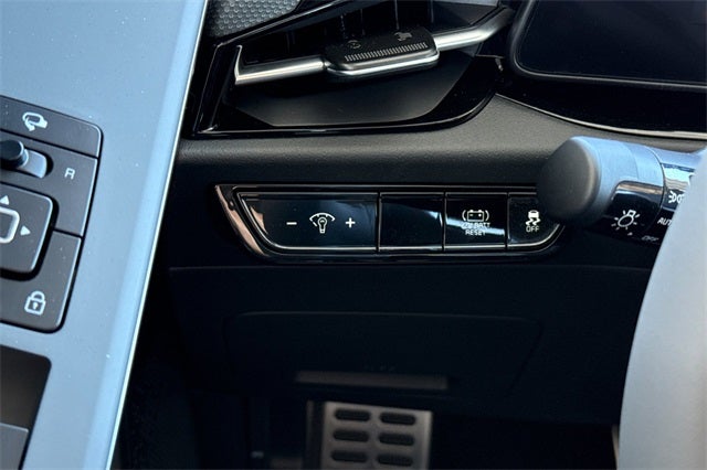 2025 Kia Niro EX Touring