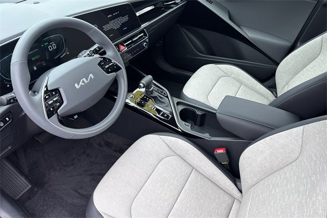 2026 Kia Niro SX
