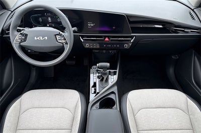2026 Kia Niro SX