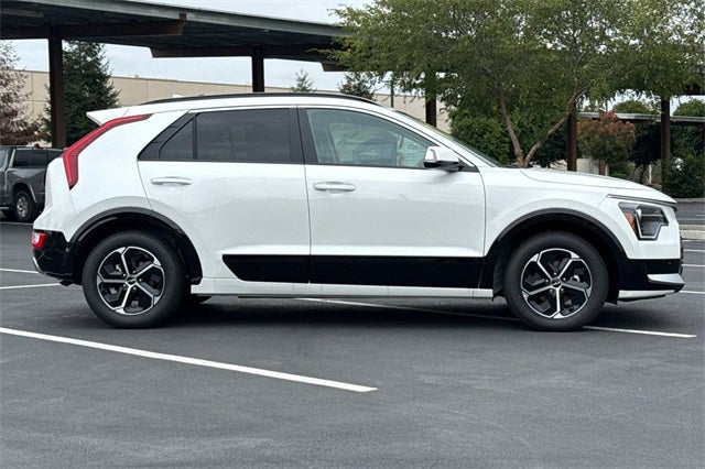 2026 Kia Niro SX