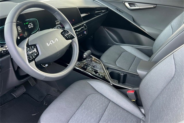 2026 Kia Niro SX