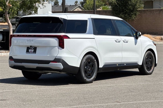 2026 Kia Carnival LX