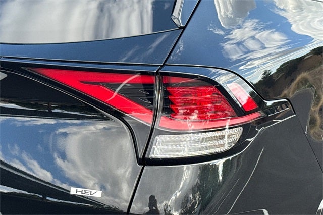 2025 Kia Sportage Hybrid LX