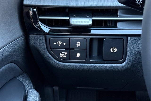 2026 Kia Sportage Plug-In Hybrid X-Line