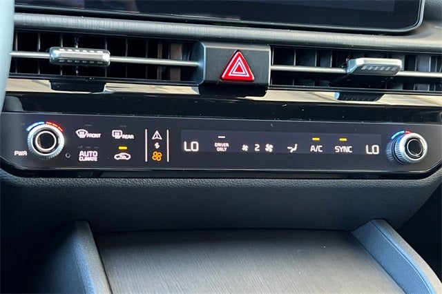 2026 Kia Sportage Plug-In Hybrid X-Line