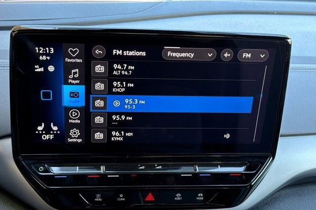 2023 Volkswagen ID.4 Pro