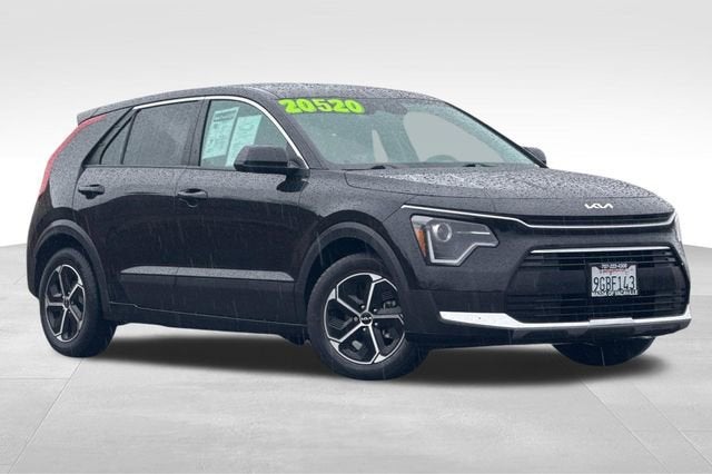 2023 Kia Niro LX
