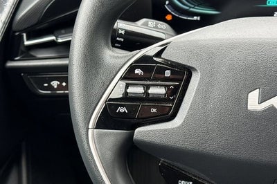2023 Kia Niro LX