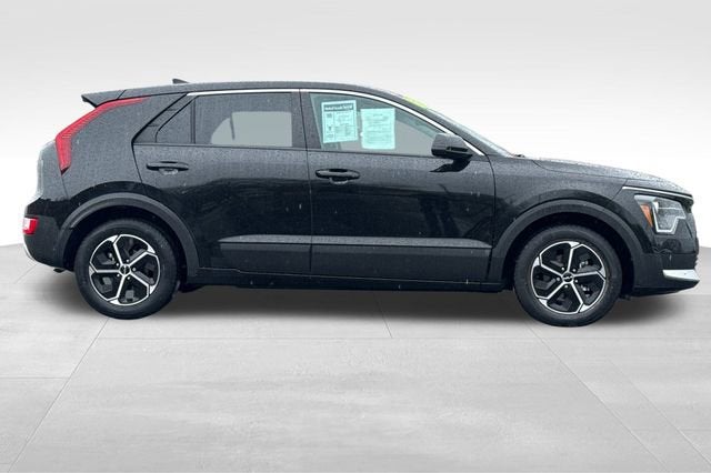 2023 Kia Niro LX