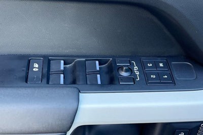 2024 Land Rover Defender S