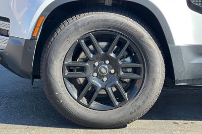 2024 Land Rover Defender S