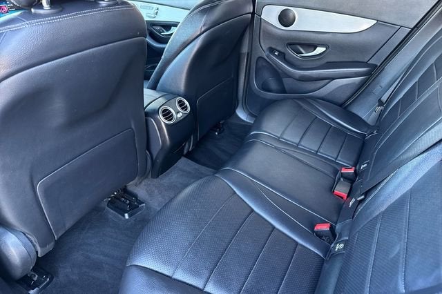 2021 Mercedes-Benz GLC 300 GLC 300