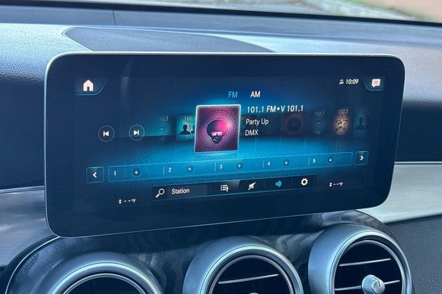 2021 Mercedes-Benz GLC 300 GLC 300