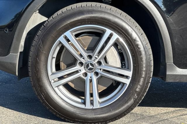 2021 Mercedes-Benz GLC 300 GLC 300