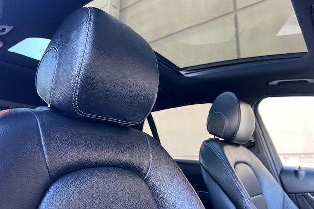 2022 Mercedes-Benz GLC 300 GLC 300