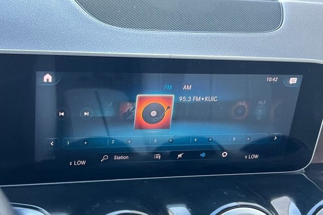 2021 Mercedes-Benz GLB 250 GLB 250