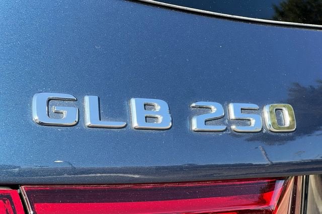 2021 Mercedes-Benz GLB 250 GLB 250