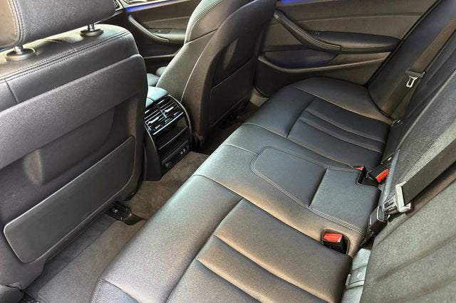 2020 BMW 5 Series 530i