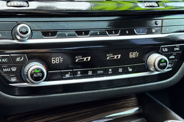 2020 BMW 5 Series 530i